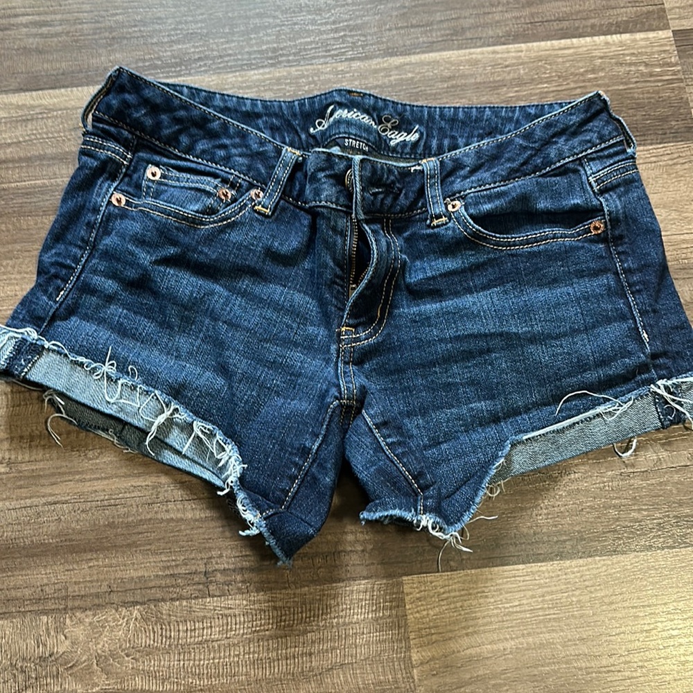 American eagle shorts size 8